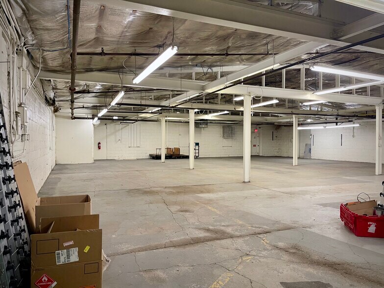 More Photos Of 21 Squires St, Cortland Warehouse For Lease