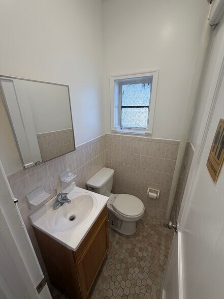 More Photos Of 700 Linden Blvd, Brooklyn Office For Lease