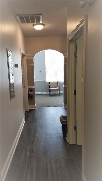 More Photos Of 8833 Perimeter Park Blvd, Jacksonville Medical For Lease