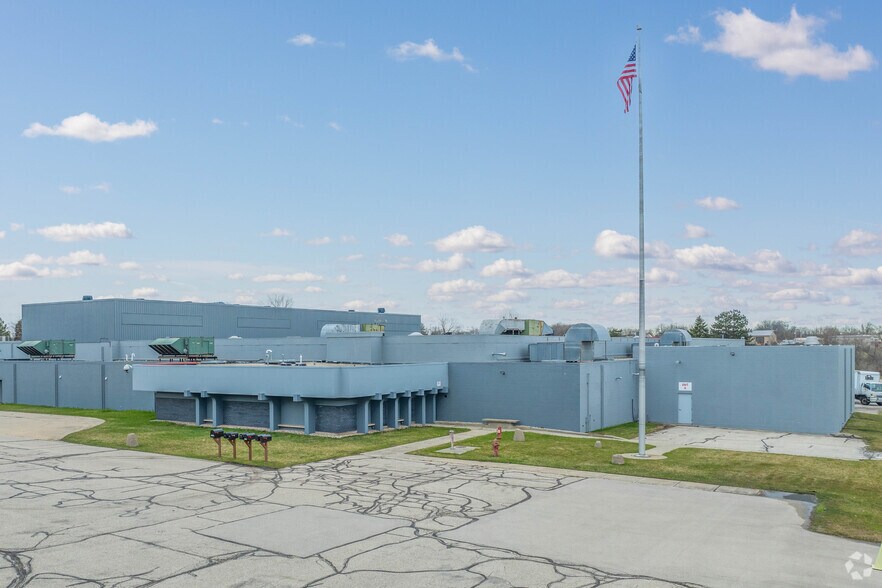 More Photos Of 2620 90th St, Sturtevant Warehouse For Lease