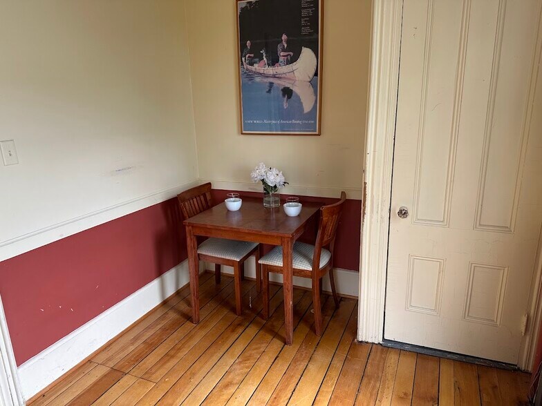 More Photos Of 8 Court St, Concord Office For Sale
