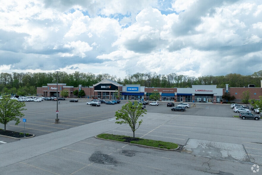 More Photos Of 7235-7735 Market Place Dr, Bainbridge Village Unknown For Lease