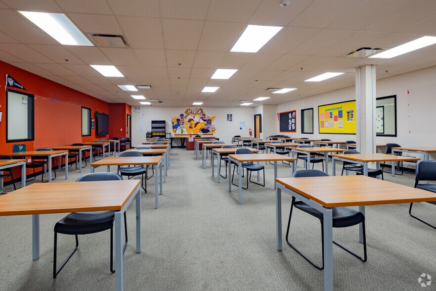 More Photos Of 6057 S Western Ave, Chicago Freestanding For Sale