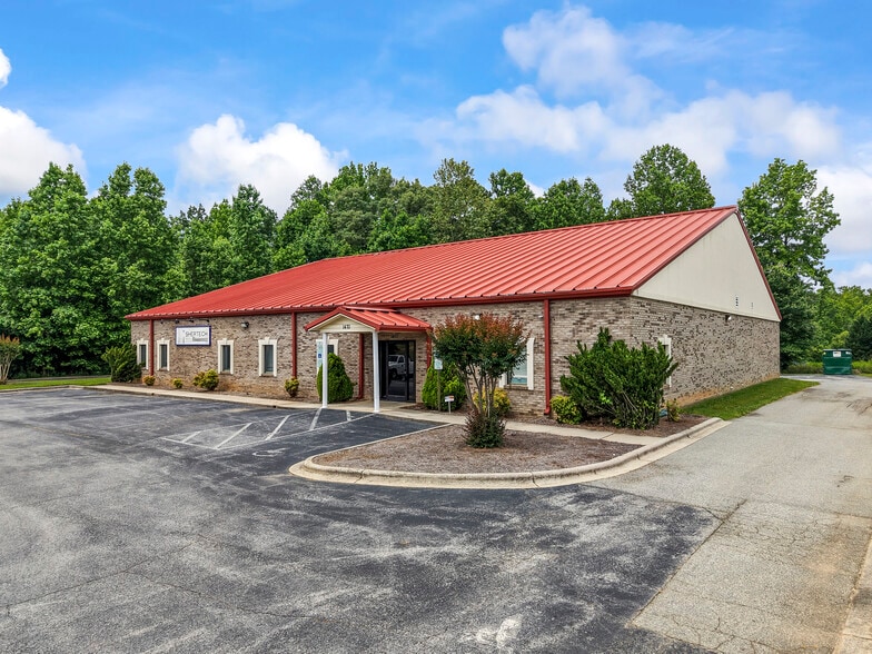 Primary Photo Of 1470 Hampton Plaza Dr, Kernersville Medical For Sale