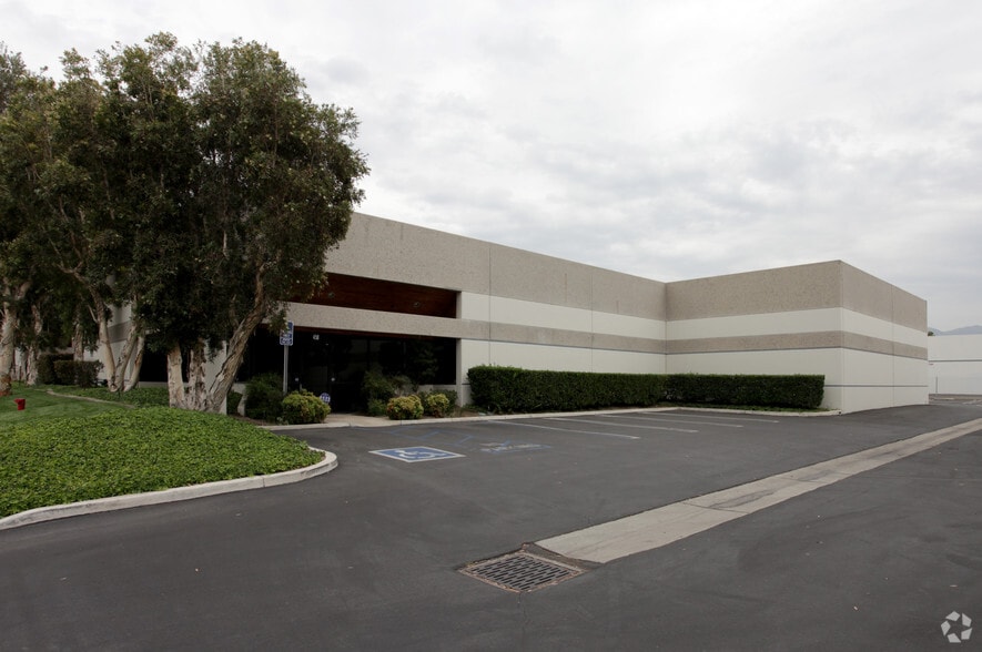 More Photos Of 410 Princeland Ct, Corona Unknown For Lease
