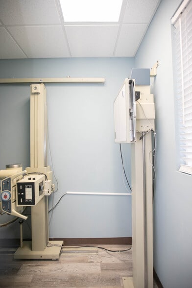 More Photos Of 20770-20776 W Dixie Hwy, Miami Medical For Sale