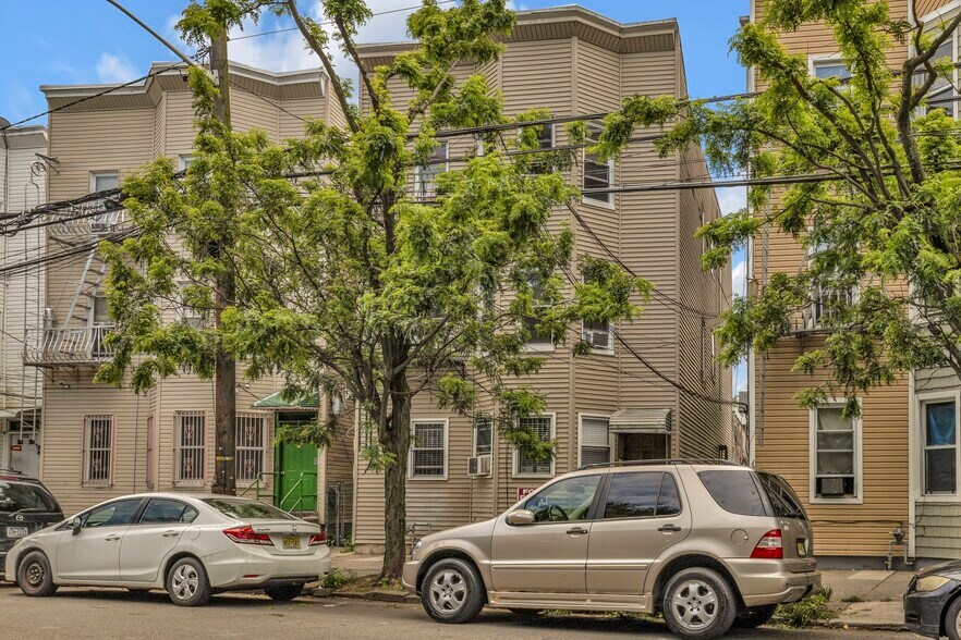 More Photos Of 127 Parker Ave, Passaic Multifamily For Sale