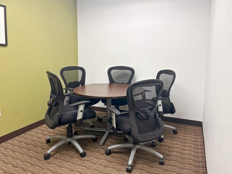 More Photos Of 170 Commerce Way, Portsmouth Coworking Space