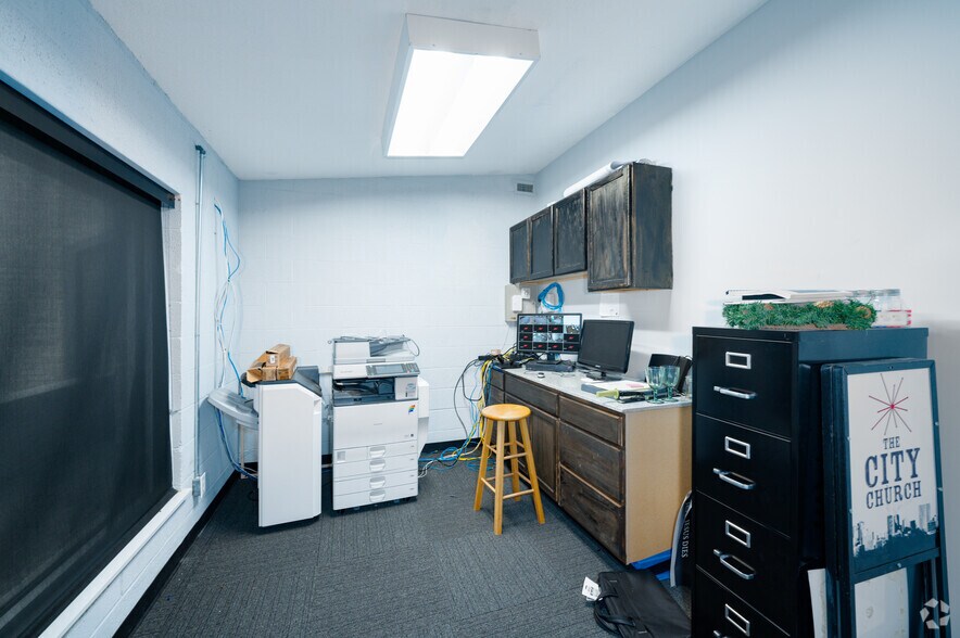 More Photos Of 2640 E Lancaster Ave, Fort Worth Religious Facility For Sale