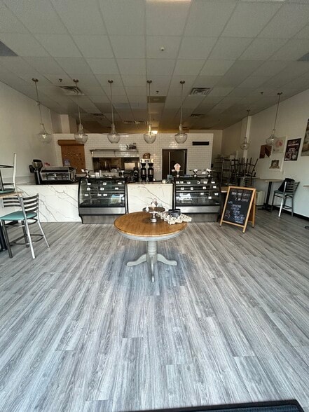 More Photos Of 901 Abernathy Rd, Sandy Springs Apartments For Sale