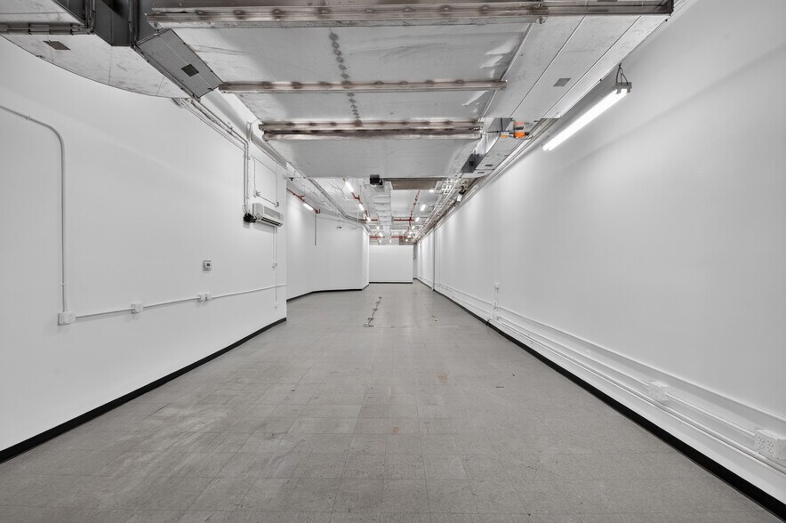More Photos Of 356 Broadway, New York Apartments For Sale
