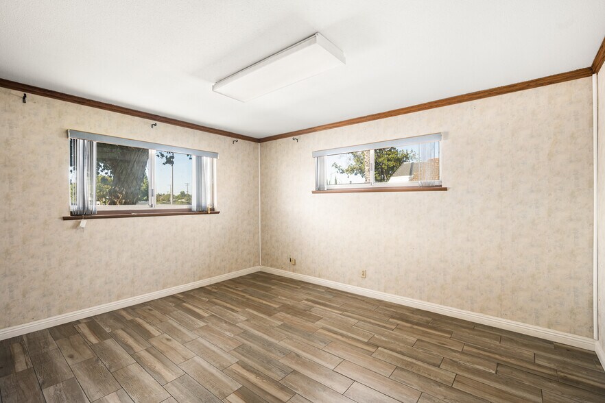 More Photos Of 620 S Euclid St, Anaheim Office For Sale