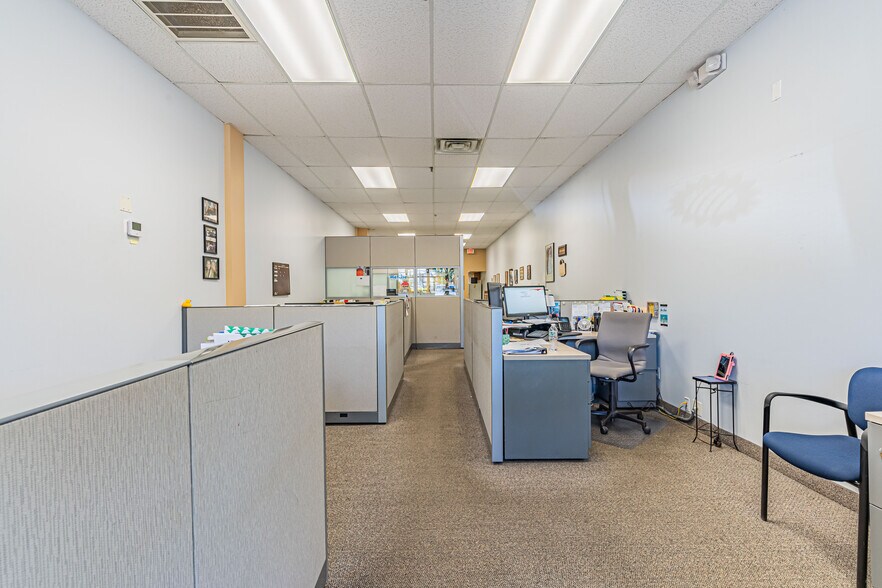 More Photos Of 1003-1031 McBride Ave, Woodland Park Medical For Lease