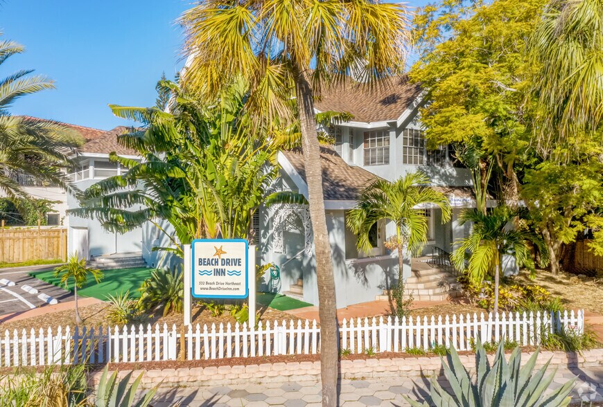 More Photos Of 532 Beach Dr NE, Saint Petersburg Hospitality For Sale