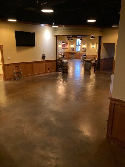 More Photos Of 206 N Main St, Ellensburg General Retail For Lease