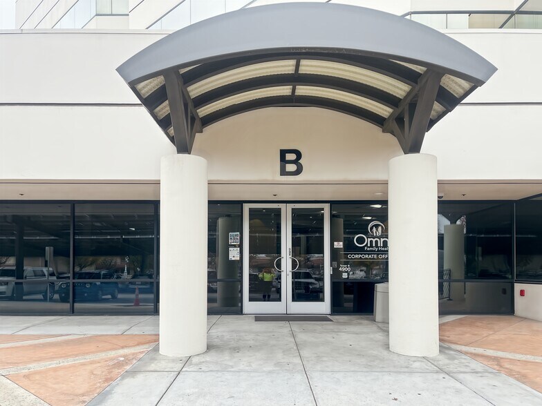 More Photos Of 4900 California Ave, Bakersfield Coworking Space