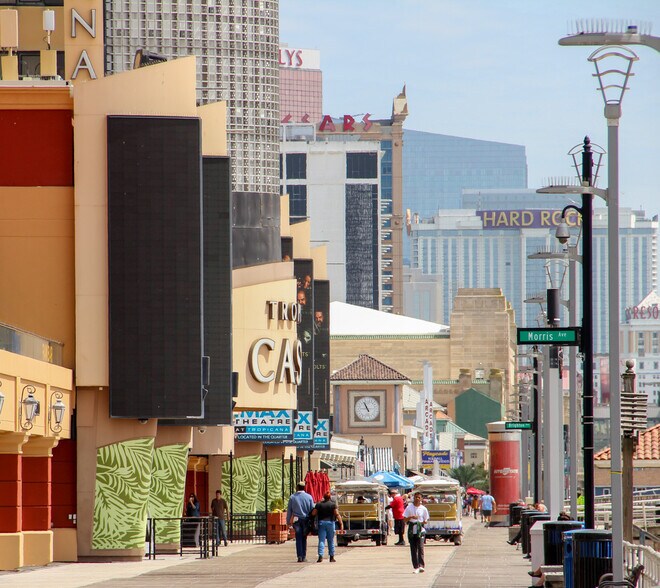 More Photos Of 110 S Morris Ave, Atlantic City Hotel For Lease