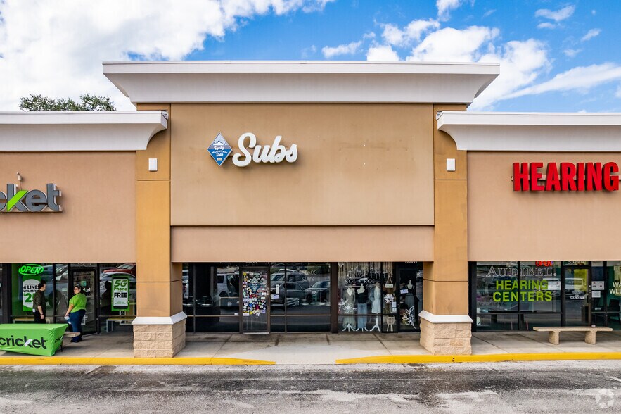 More Photos Of 35104 US Highway 19 N, Palm Harbor Unknown For Lease