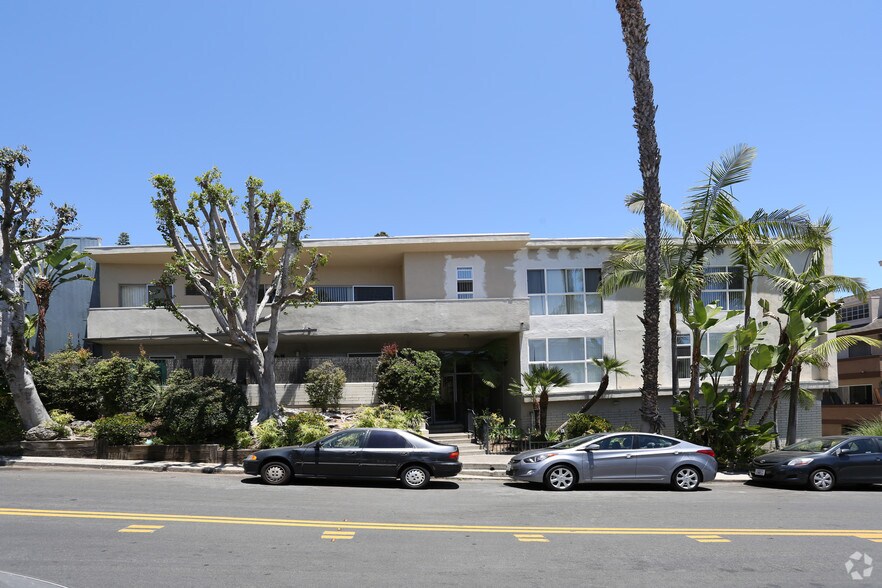More Photos Of 3410 Club Dr, Los Angeles Apartments For Sale