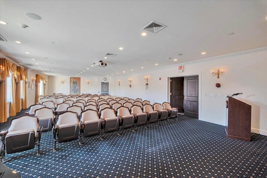 More Photos Of 1 Generoso Pope Pl, Tuckahoe Office For Sale