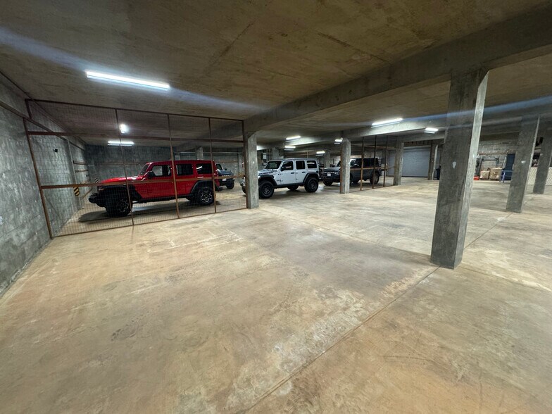 More Photos Of 2971 Waa Rd, Lihue Parking Garage For Lease