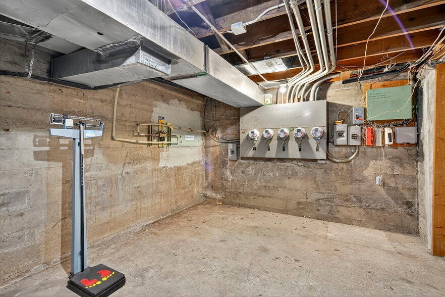 More Photos Of 5311-5315 N Vancouver Ave, Portland Medical For Sale