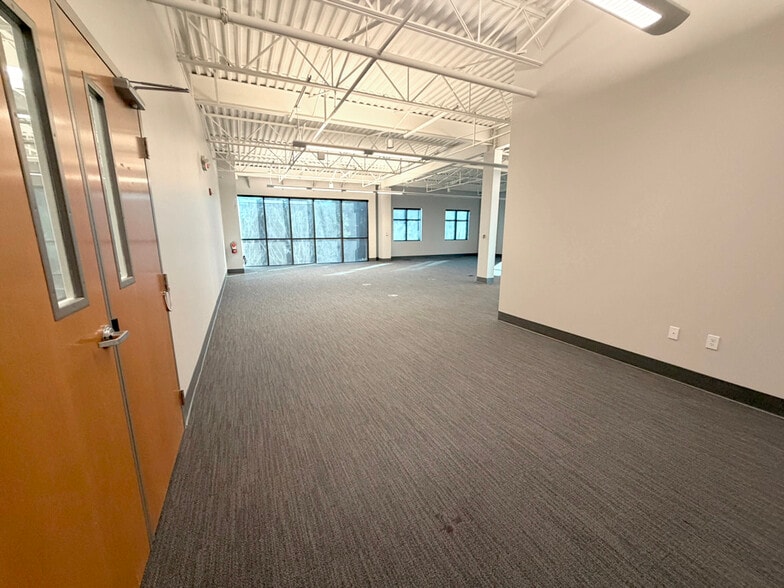 More Photos Of 2073 Summit Lake Dr, Tallahassee Office For Lease