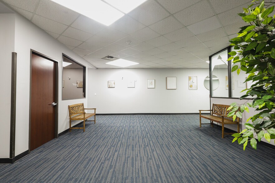 More Photos Of 4000 Garth Rd, Baytown Medical For Sale