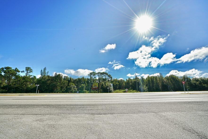 More Photos Of 16380 N Cleveland Ave, North Fort Myers Land For Sale