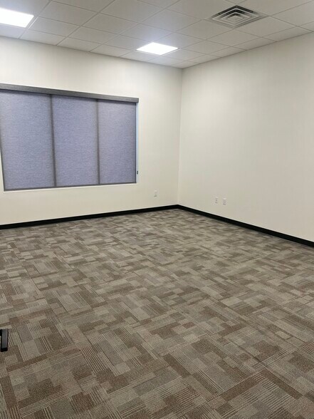 More Photos Of 5848 Judson Rd, Longview Storefront For Lease
