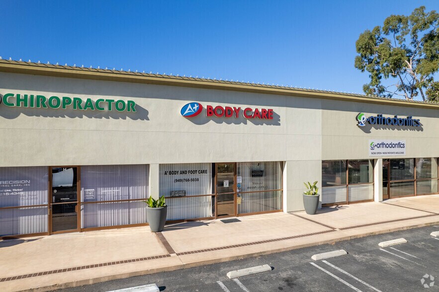 More Photos Of 25250 La Paz Rd, Laguna Hills Freestanding For Lease