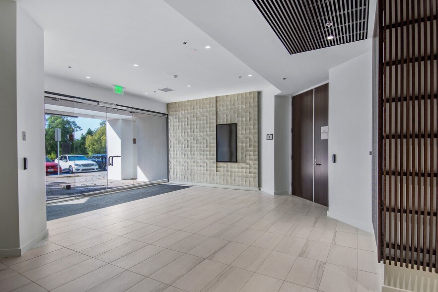 More Photos Of 31355 Oak Crest Dr, Westlake Village Unknown For Lease