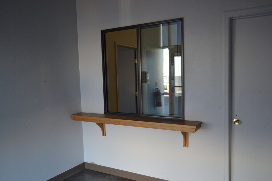 More Photos Of 6717-6719 E 2nd St, Prescott Valley General Retail For Lease