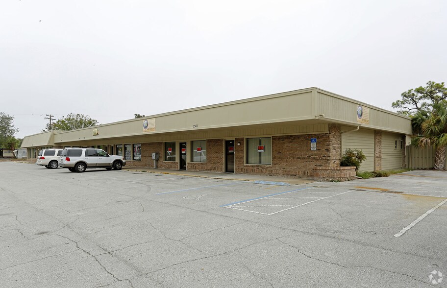 More Photos Of 2553-2565 Park Dr, Sanford Freestanding For Sale