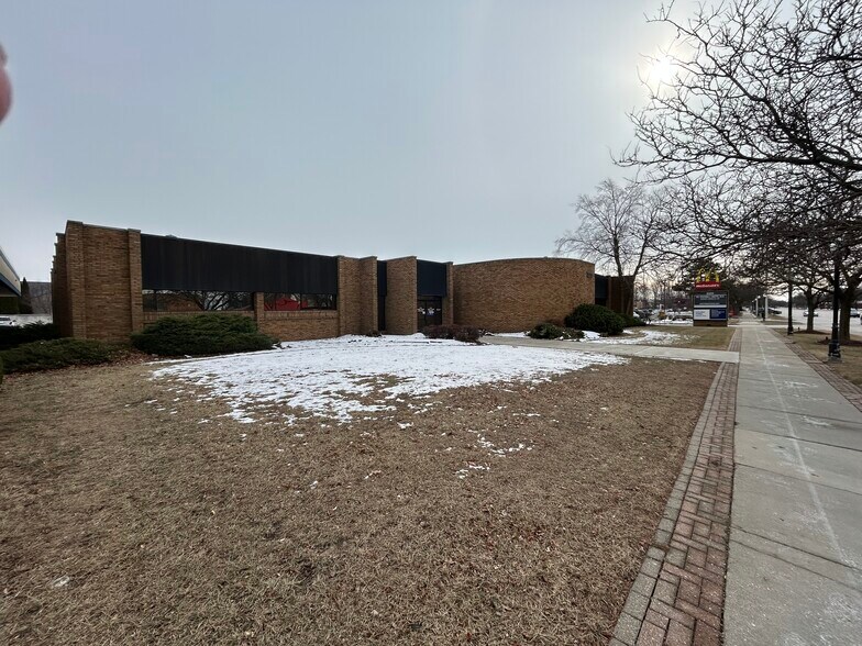 Primary Photo Of 3323 Biddle Ave, Wyandotte Office For Sale