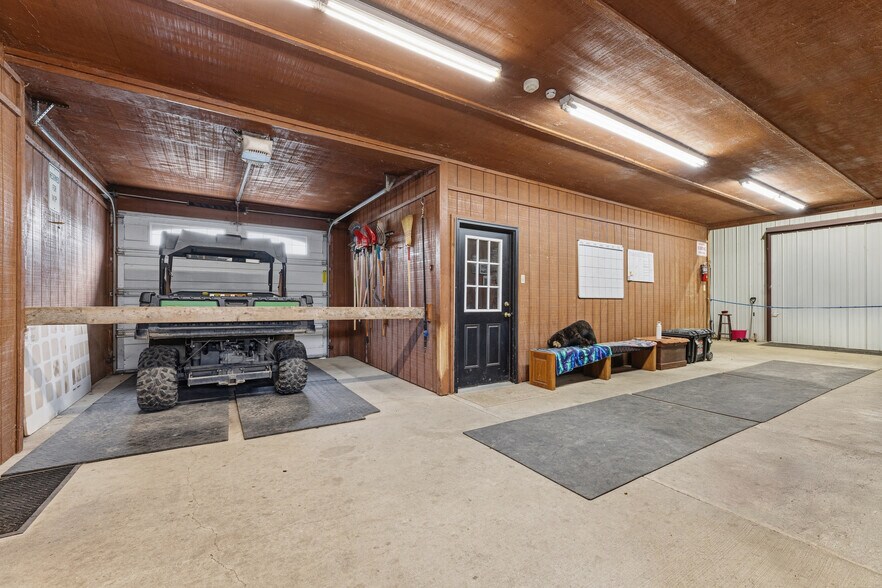 More Photos Of 9317 S Johnstown-Alexandria Rd, Johnstown Horse Stables For Sale