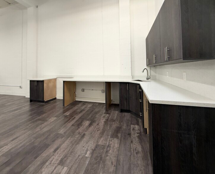 More Photos Of 350-370 NE 75th St, Miami Office For Lease