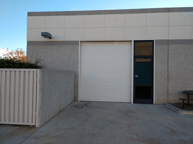 More Photos Of 4531 Market St, Ventura Manufacturing For Lease