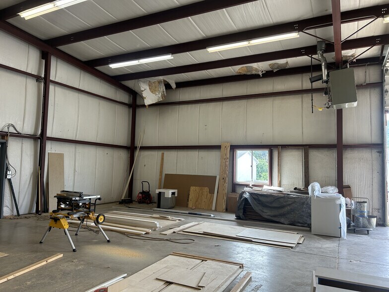 More Photos Of 205 Fleming St, Williamsport Self Storage For Lease