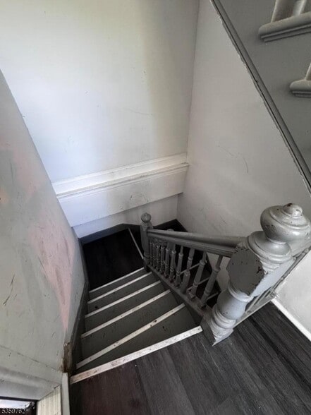 More Photos Of 119 W Broadway, Paterson Flex For Sale