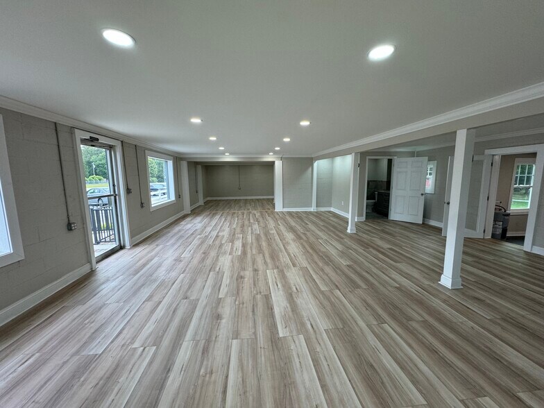More Photos Of 7911 NC Highway 68 N, Stokesdale Storefront Retail Office For Lease