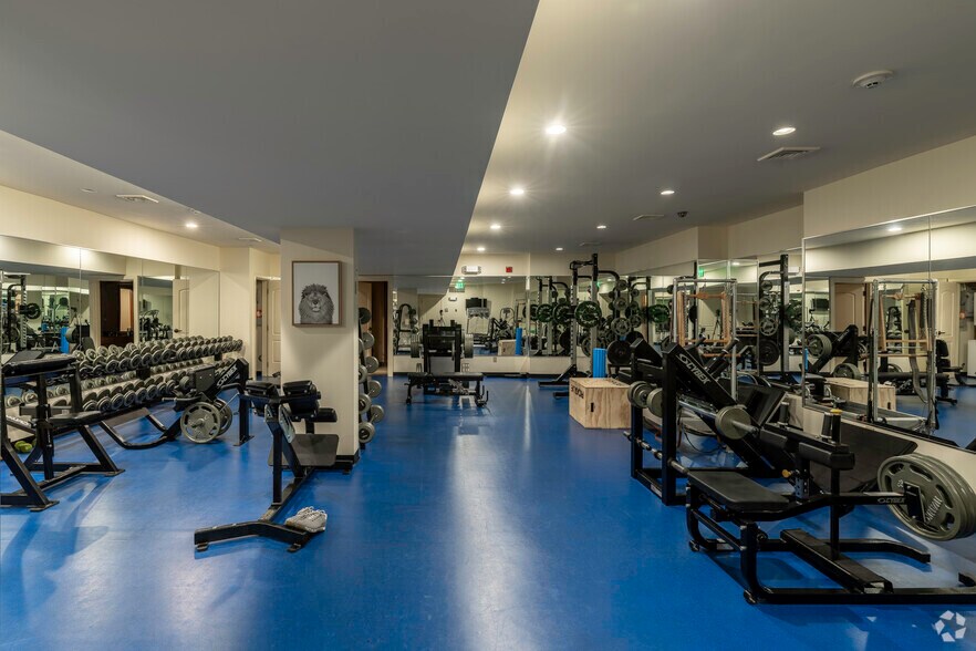 More Photos Of 83 Orchard Hill Park Dr, Leominster Office For Sale