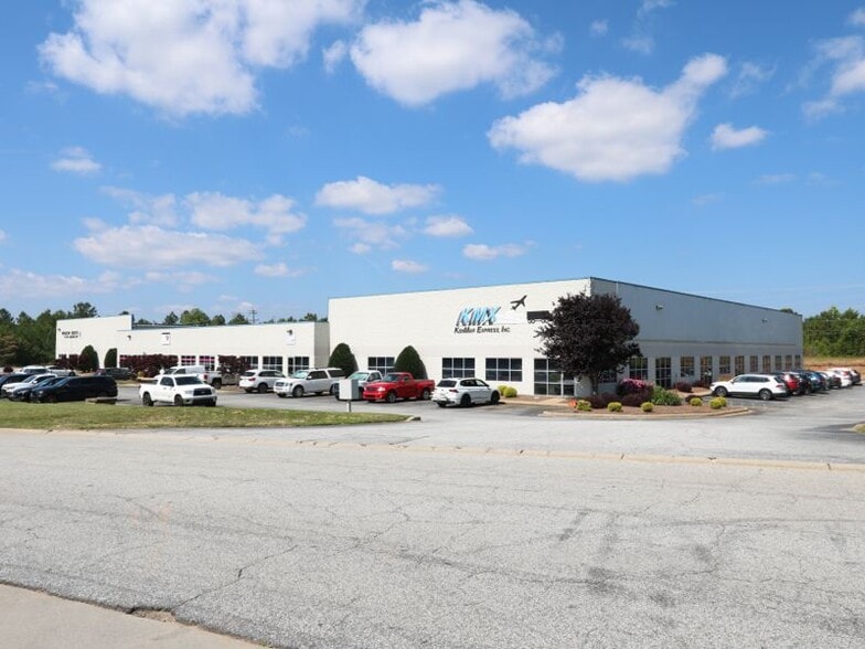 Primary Photo Of 1097 Highway 101 S, Greer Flex For Lease