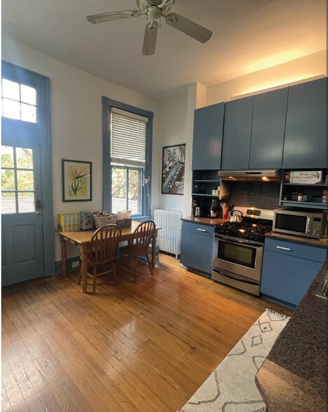 More Photos Of 917 Prince St, Alexandria Office Residential For Lease