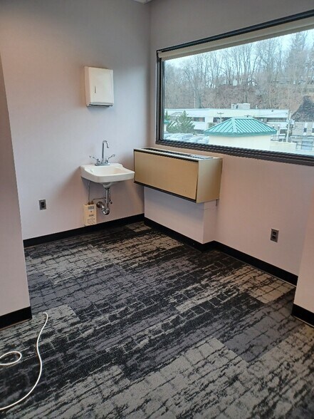 More Photos Of 310 E Shore Rd, Great Neck Medical For Sale