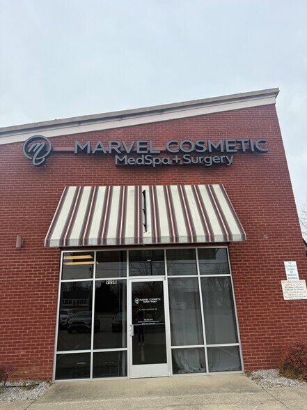 More Photos Of 917-919 Tiny Town Rd, Clarksville Freestanding For Lease