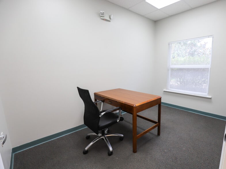 More Photos Of 2025 SW 75th St, Gainesville Medical For Lease