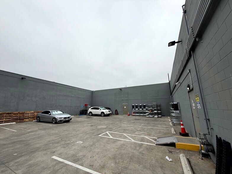 More Photos Of 1447 Santa Fe Ave, Long Beach Manufacturing For Sale