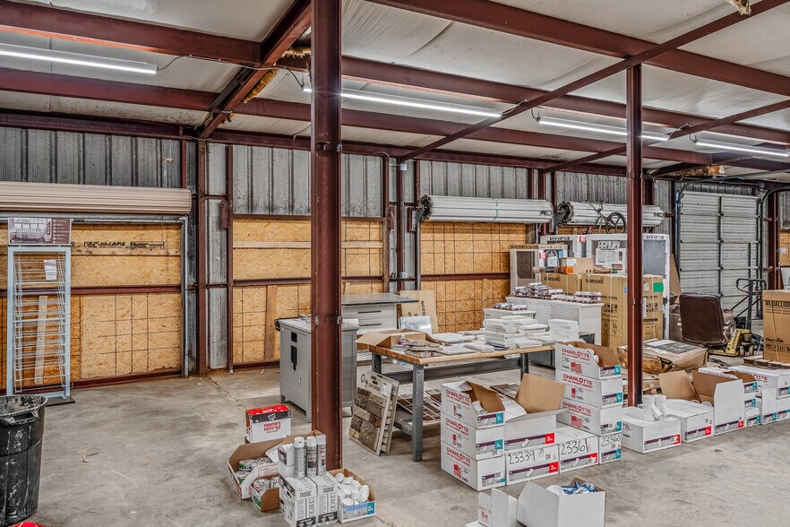 More Photos Of 1003 S Redmond Rd, Jacksonville Freestanding For Sale