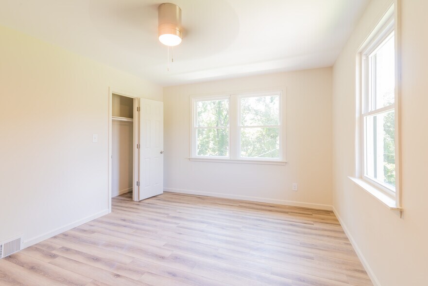 More Photos Of 506 E Marion St, Shelby Apartments For Sale